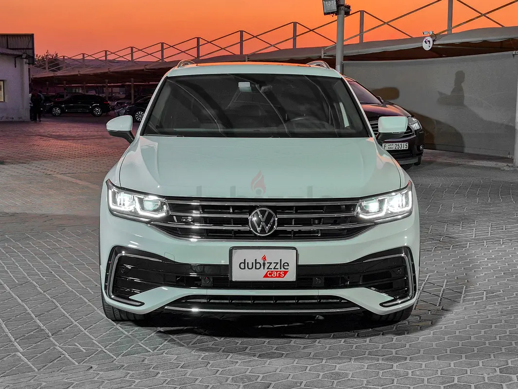 2024 Volkswagen Tiguan - View 1