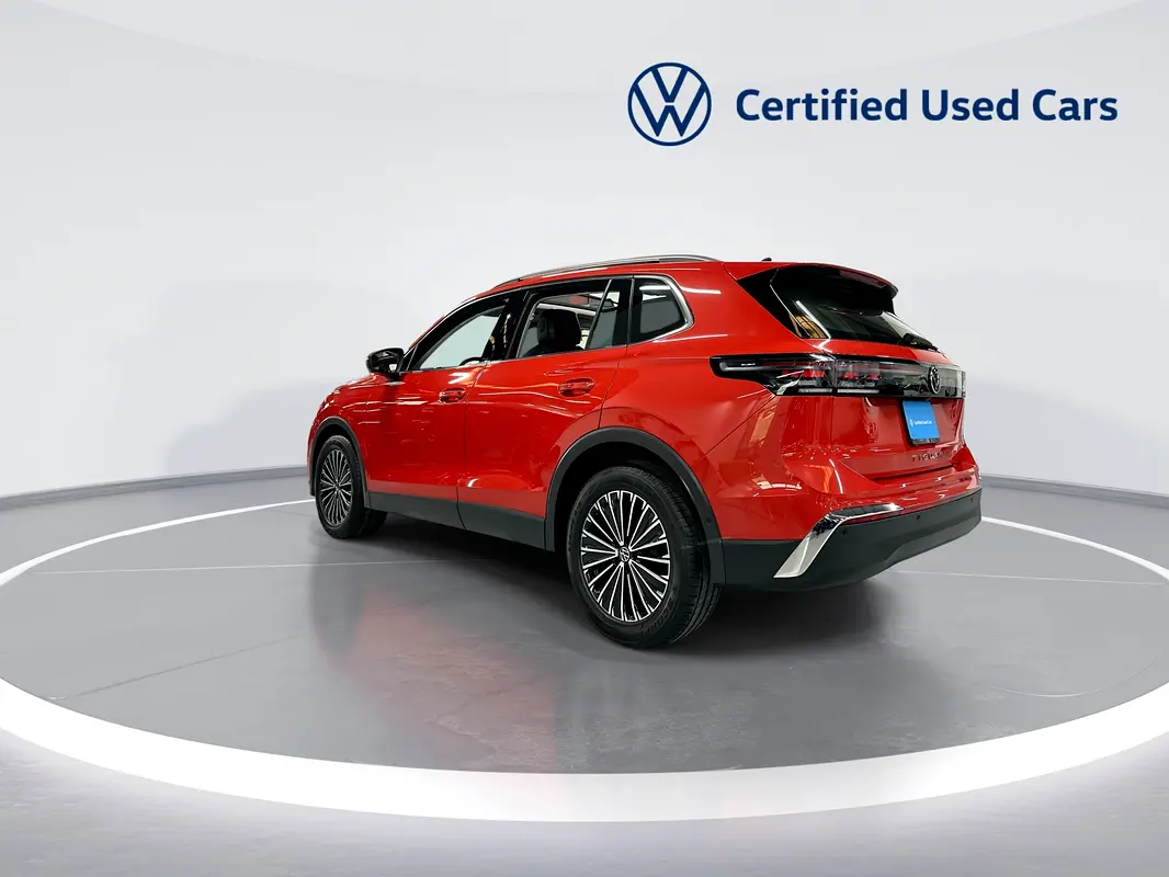 2024 Volkswagen Tiguan - View 4