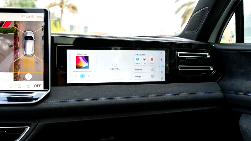 2025 Volkswagen Tiguan - View 11