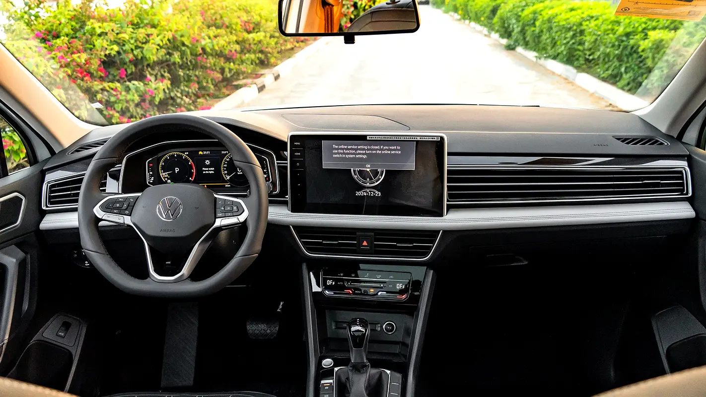 2025 Volkswagen Tiguan - View 15