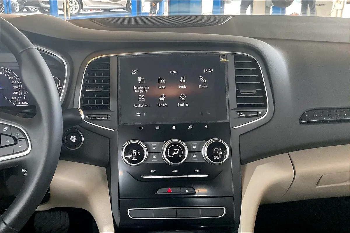 2024 Renault Megane - View 2