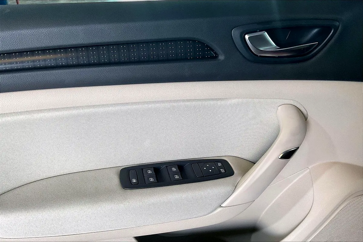 2024 Renault Megane - View 4