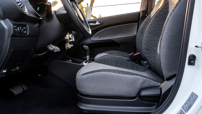 2025 Kia Pegas - View 7