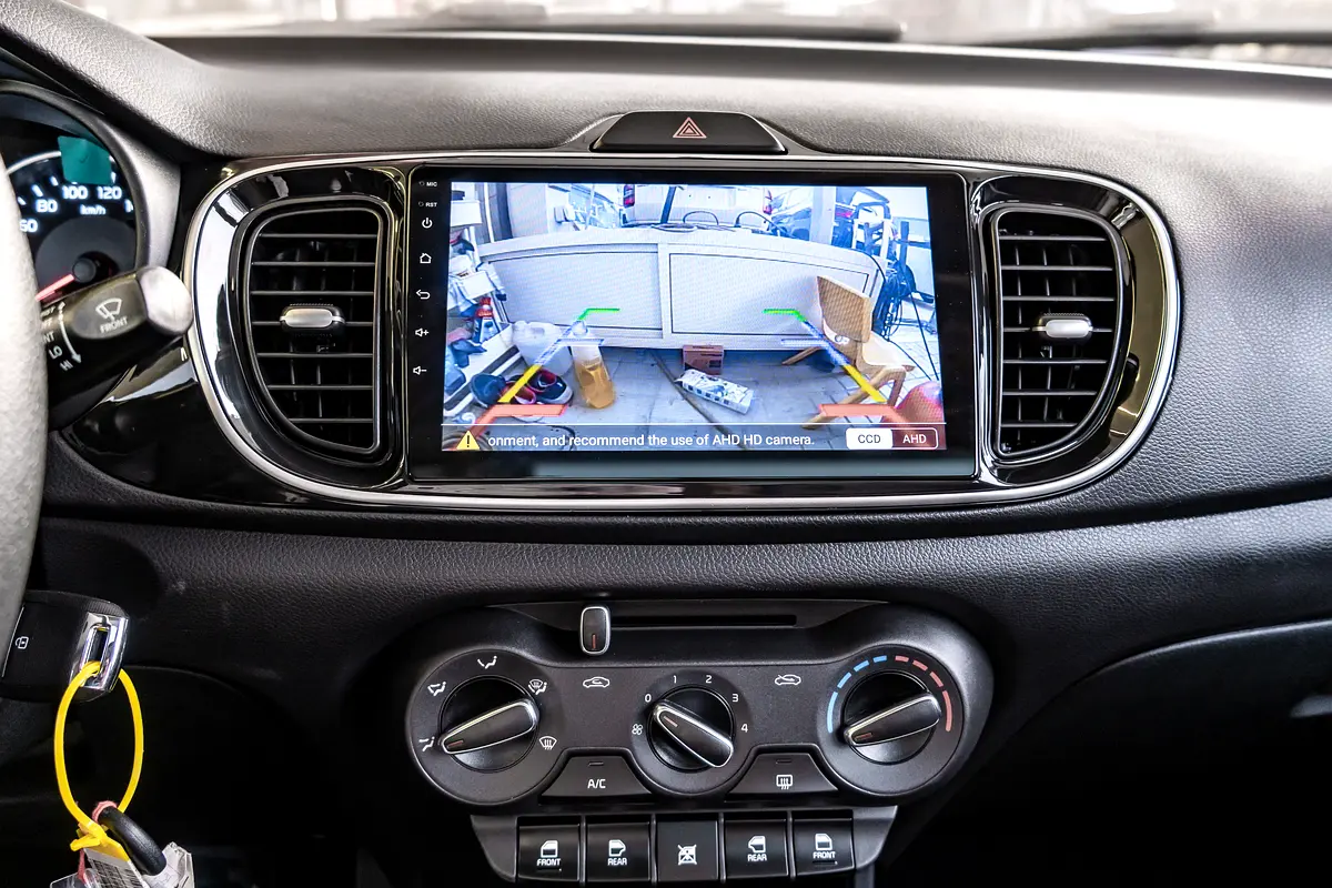 2025 Kia Pegas - View 9