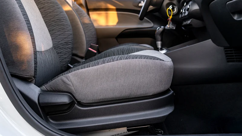 2025 Kia Pegas - View 13