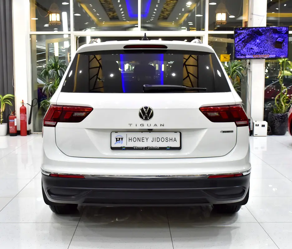 2024 Volkswagen Tiguan - View 3