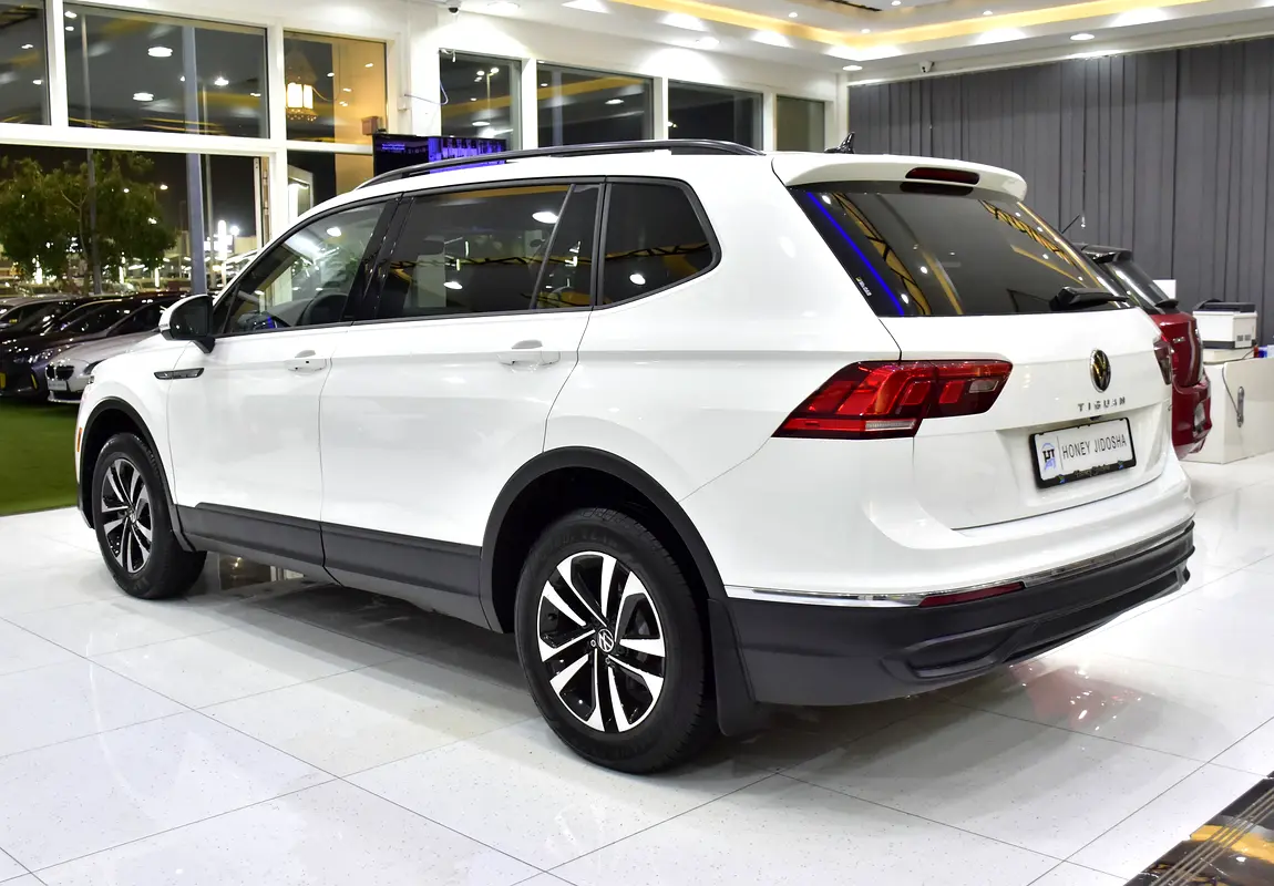 2024 Volkswagen Tiguan - View 5