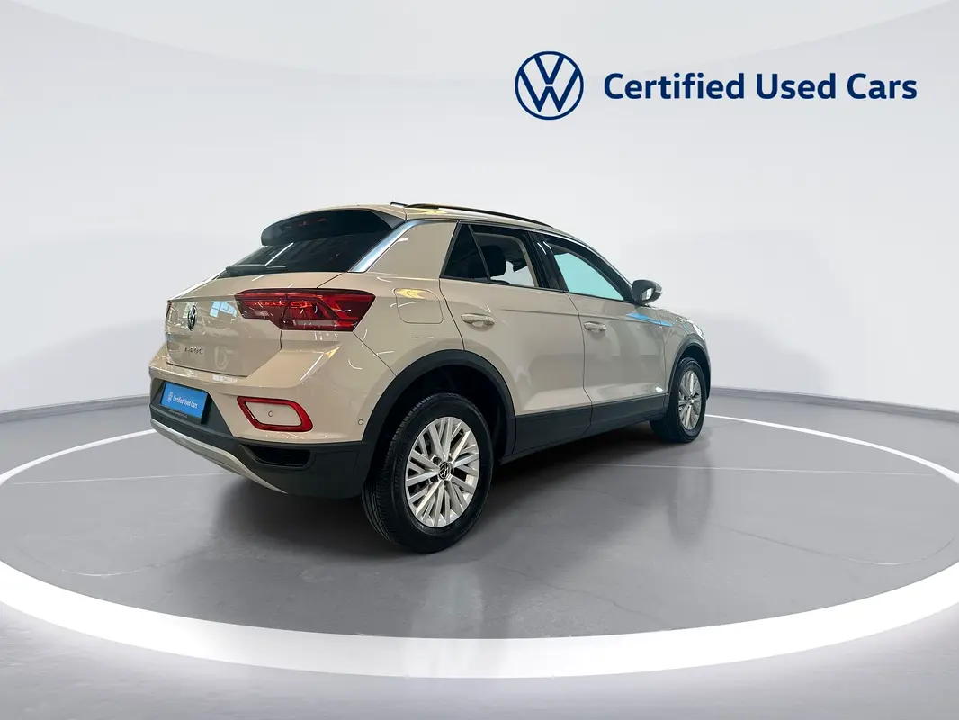 2024 Volkswagen T-Roc - View 3