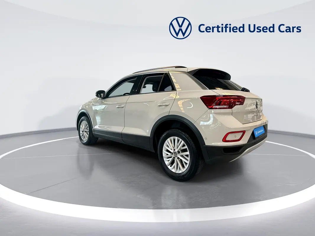 2024 Volkswagen T-Roc - View 5