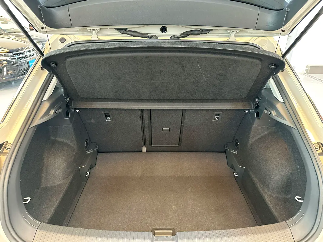 2024 Volkswagen T-Roc - View 10