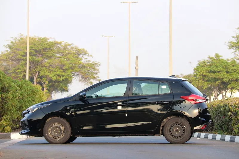 2024 Toyota Yaris - View 2