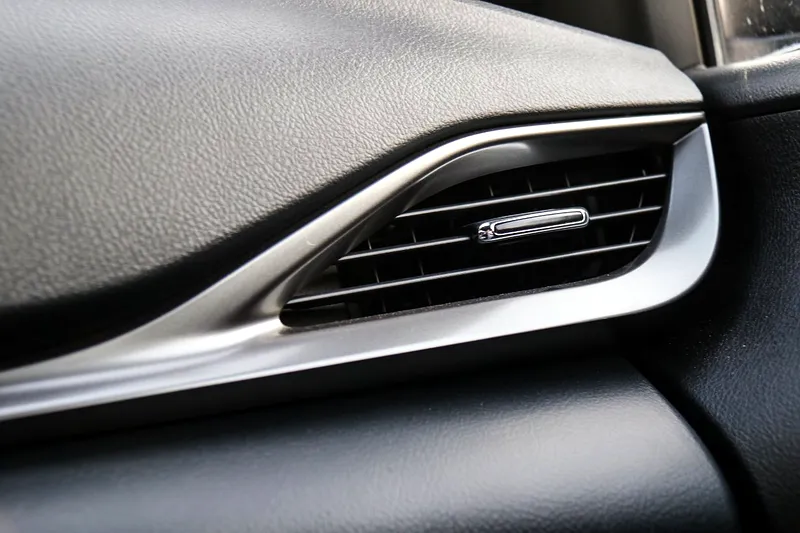 2024 Toyota Yaris - View 12