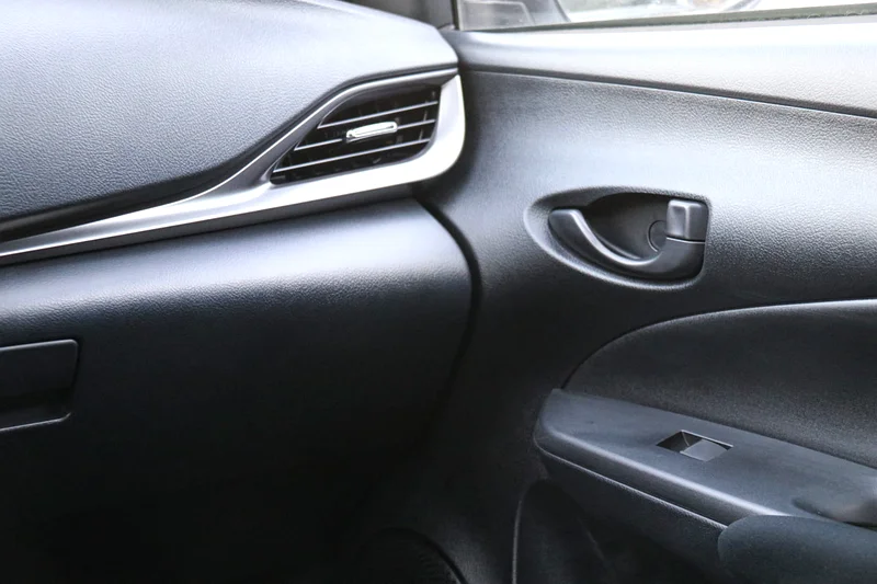 2025 Toyota Yaris - View 11