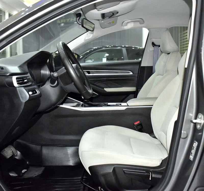 2024 Geely Emgrand - View 9