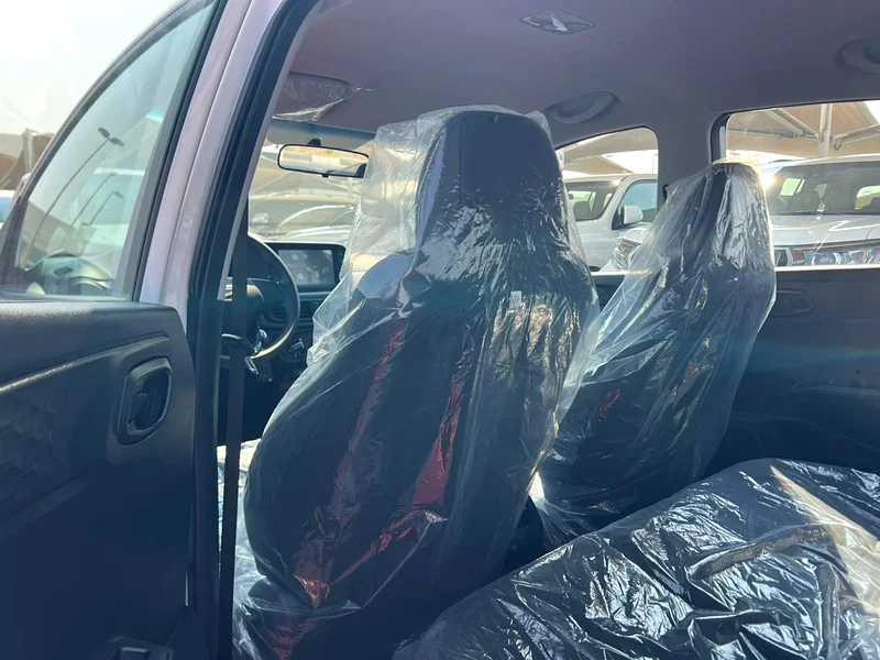 2025 Hyundai Grand i10 - View 12