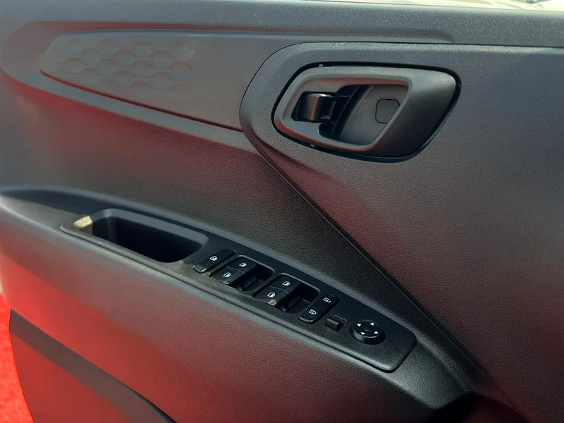 2025 Hyundai Grand i10 - View 19