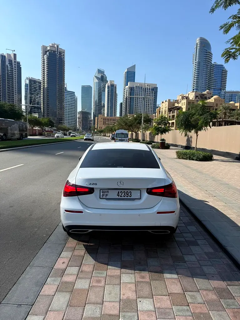 2024 Mercedes-Benz A 220 - View 4