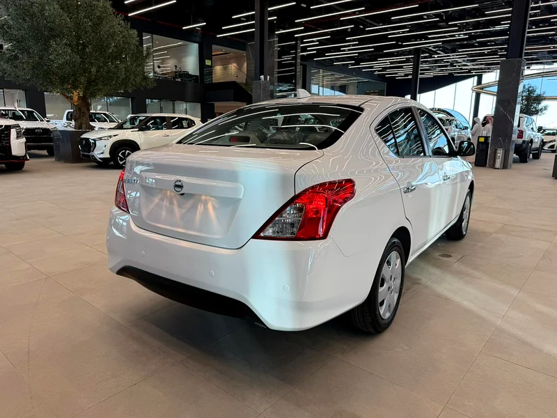 2025 Nissan Sunny - View 4