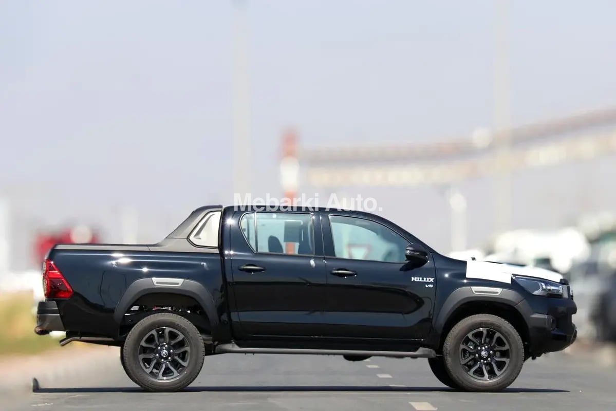 2026 Toyota Hilux - 0 km - Available for export from UAE to Algeria 2