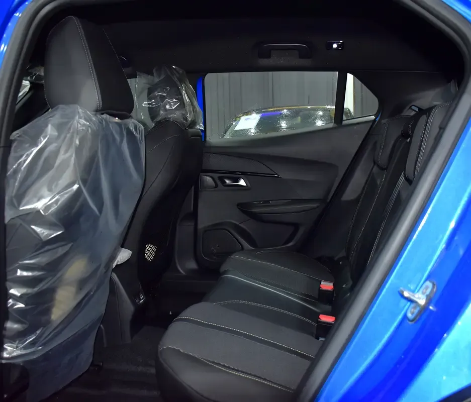 2024 Peugeot 2008 - 0 km - Available for export from UAE to Algeria - 2