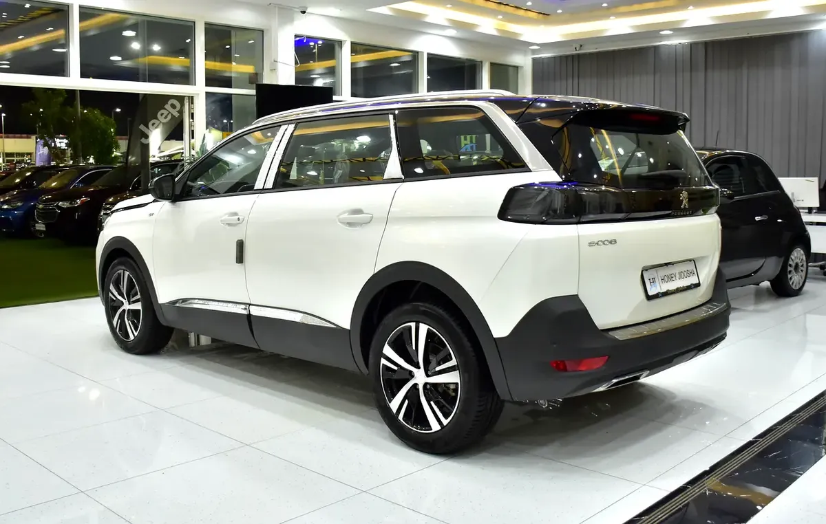 2024 Peugeot 5008 - 0 km - Available for export from UAE to Algeria - 7