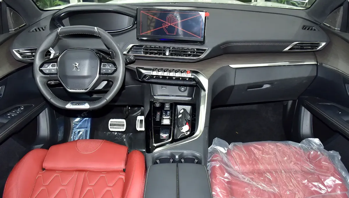 2024 Peugeot 5008 - 0 km - Available for export from UAE to Algeria - 11