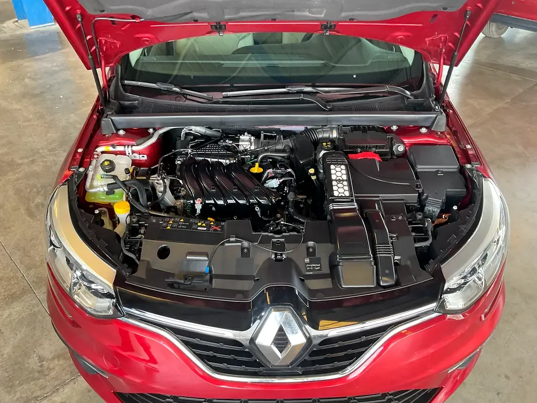 2024 Renault Megane - 94 km - Available for export from UAE to Algeria - 2