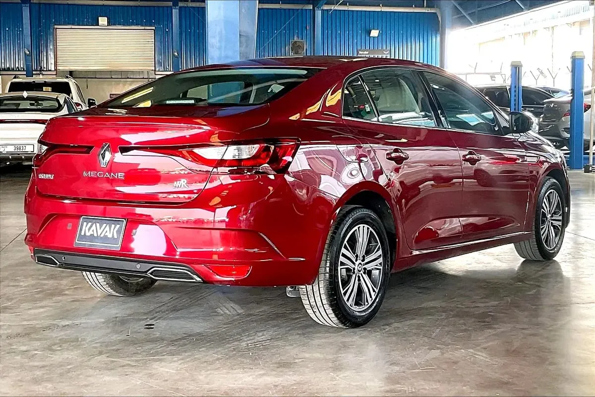 2024 Renault Megane - 94 km - Available for export from UAE to Algeria - 6