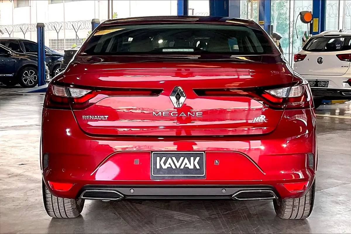 2024 Renault Megane - 94 km - Available for export from UAE to Algeria - 9