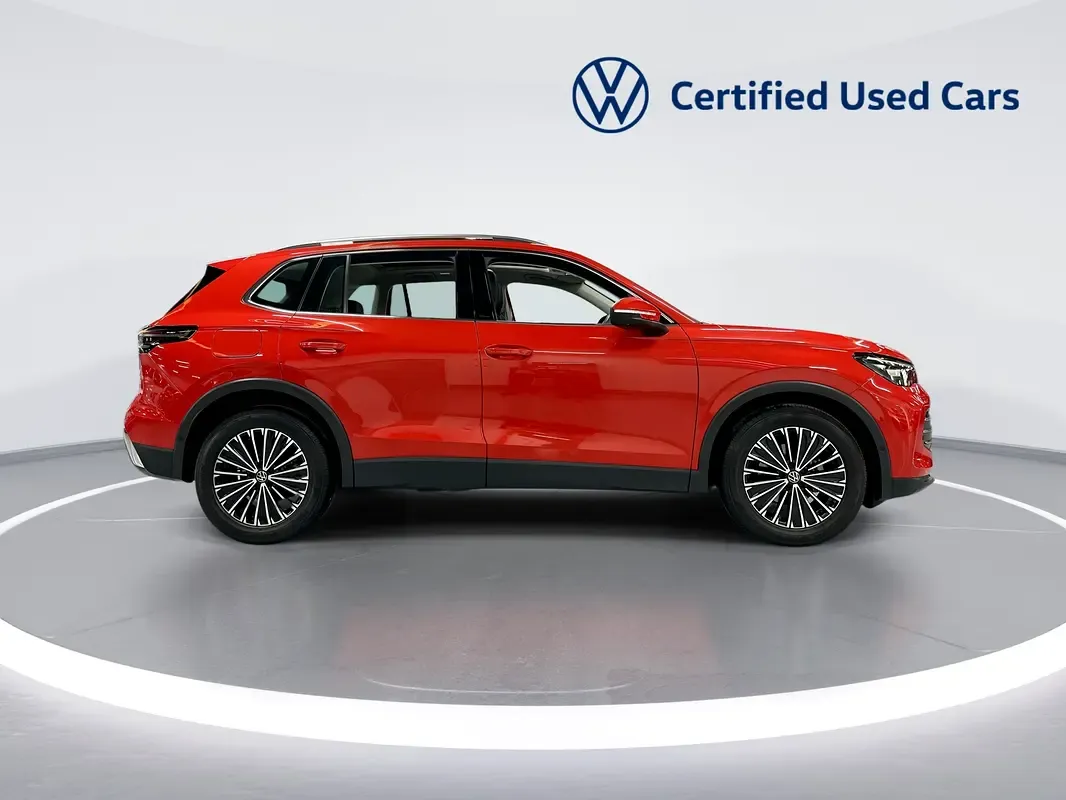 2024 Volkswagen Tiguan - 11861 km - Available for export from UAE to Algeria - 8