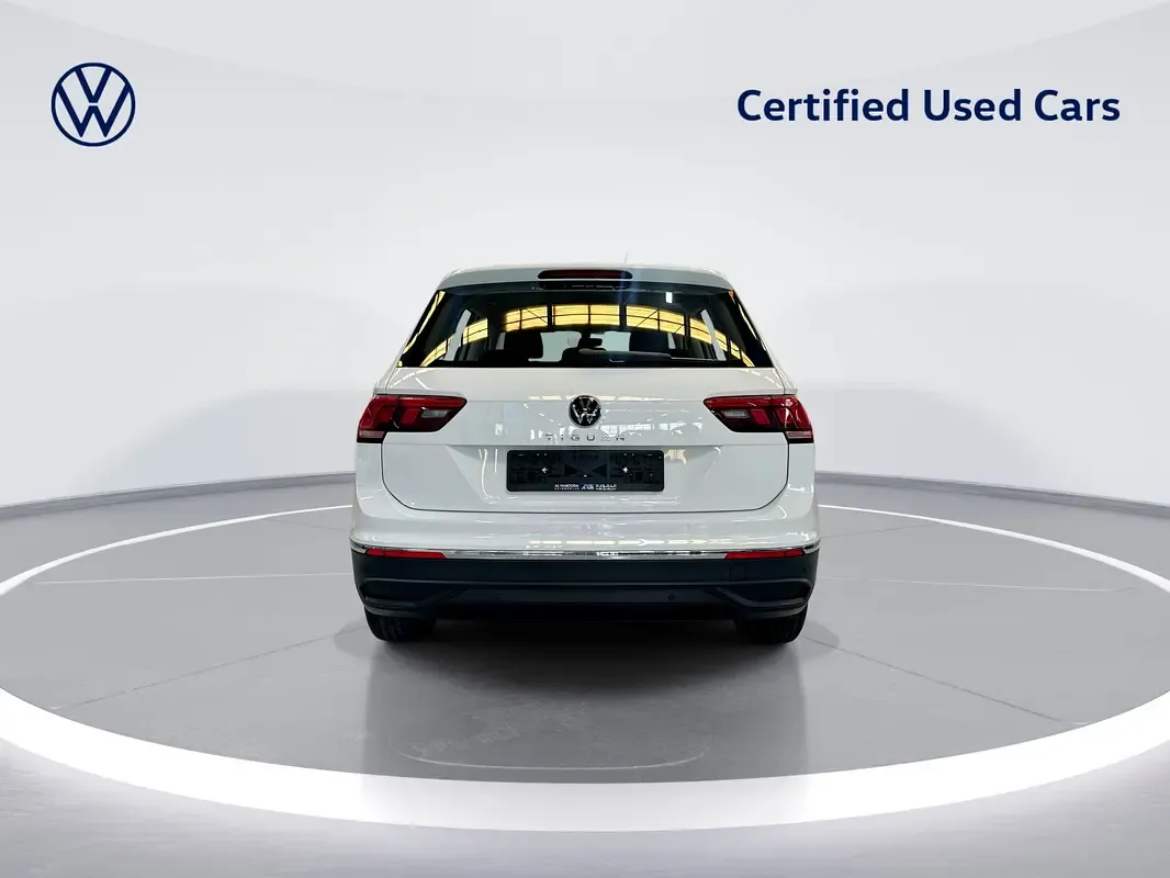 2024 Volkswagen Tiguan - 14500 km - Available for export from UAE to Algeria - 6