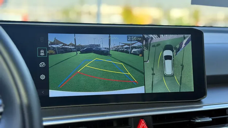 2025 Kia Sorento - 6000 km - Available for export from UAE to Algeria - 16