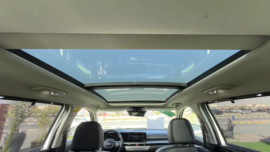 2025 Kia Sorento - 6000 km - Available for export from UAE to Algeria - 19