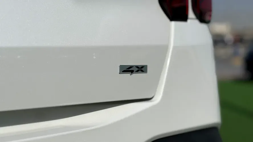 2025 Kia Sorento - 6000 km - Available for export from UAE to Algeria - 5