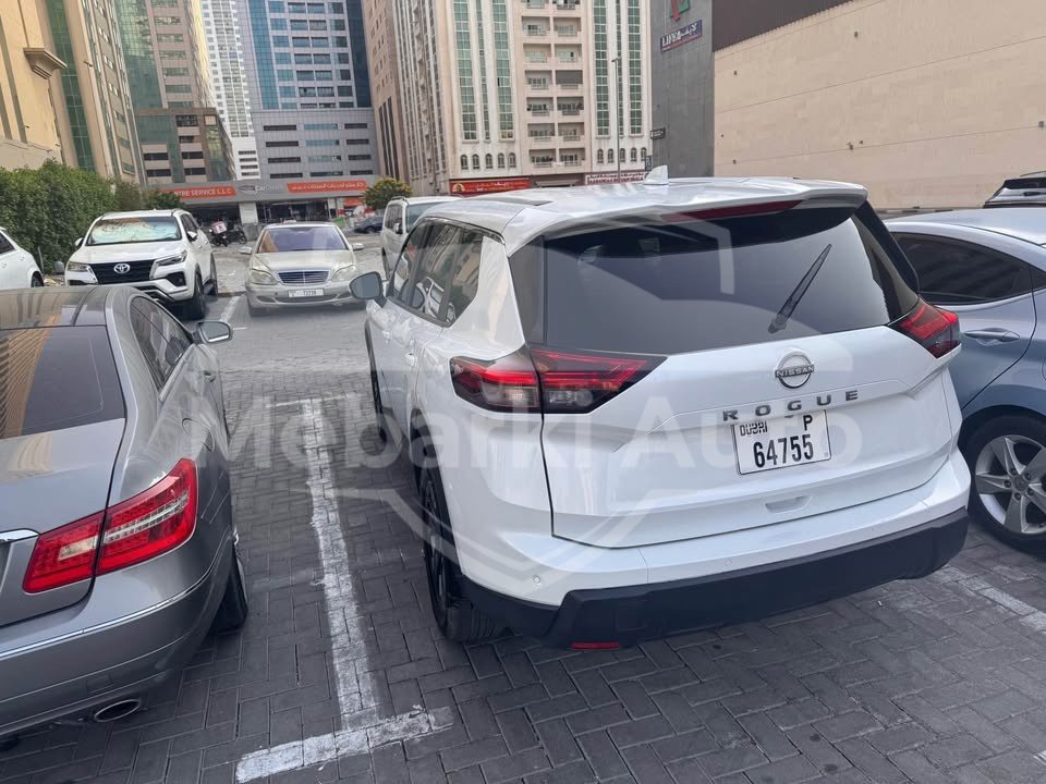 2025 Nissan Rogue - 27359 km - Available for export from UAE to Algeria - 9