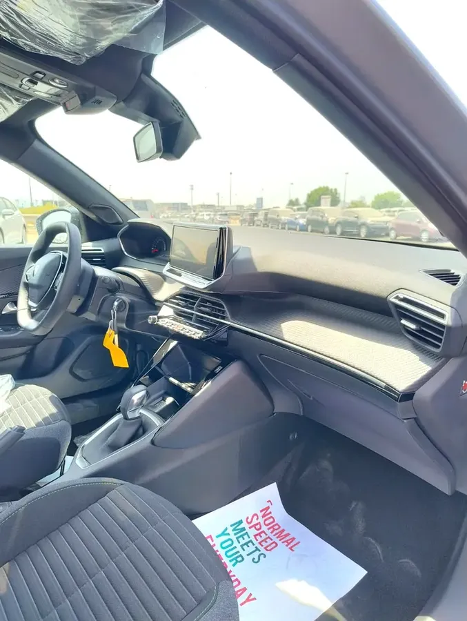 2025 Peugeot 2008 - 0 km - Available for export from UAE to Algeria - 7