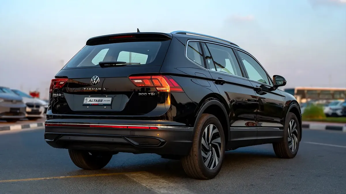 2025 Volkswagen Tiguan - 36 km - Available for export from UAE to Algeria - 2