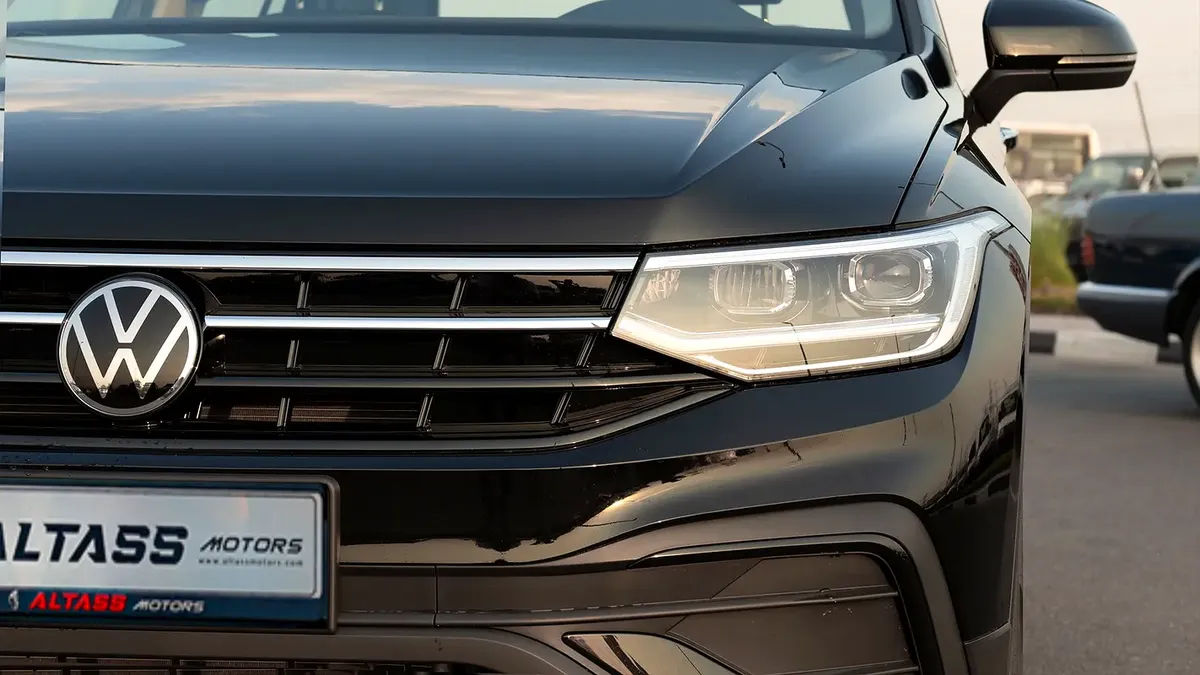 2025 Volkswagen Tiguan - 36 km - Available for export from UAE to Algeria - 4