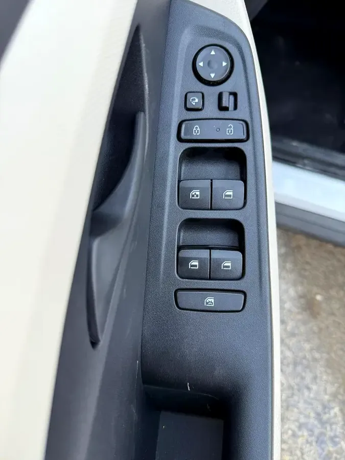 2026 Hyundai Creta - 0 km - Available for export from UAE to Algeria - 8