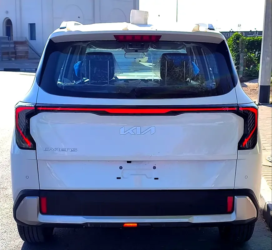 2026 Kia Carens - 0 km - Available for export from UAE to Algeria - 8