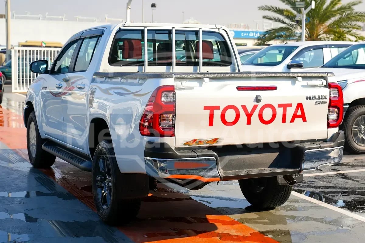 2026 Toyota Hilux - 0 km - Available for export from UAE to Algeria 3