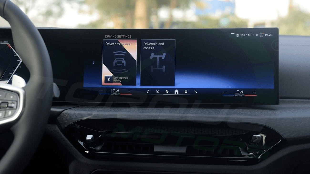 2026 BMW 325 - View 14