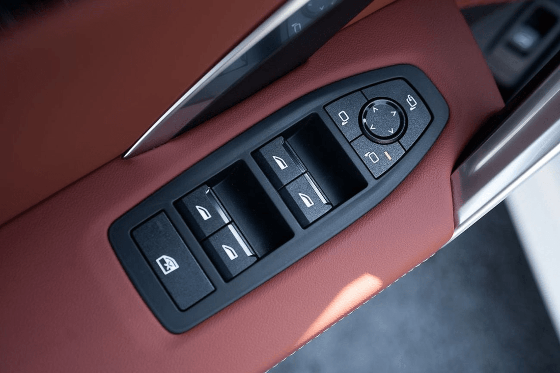 2026 BMW X2 - View 5