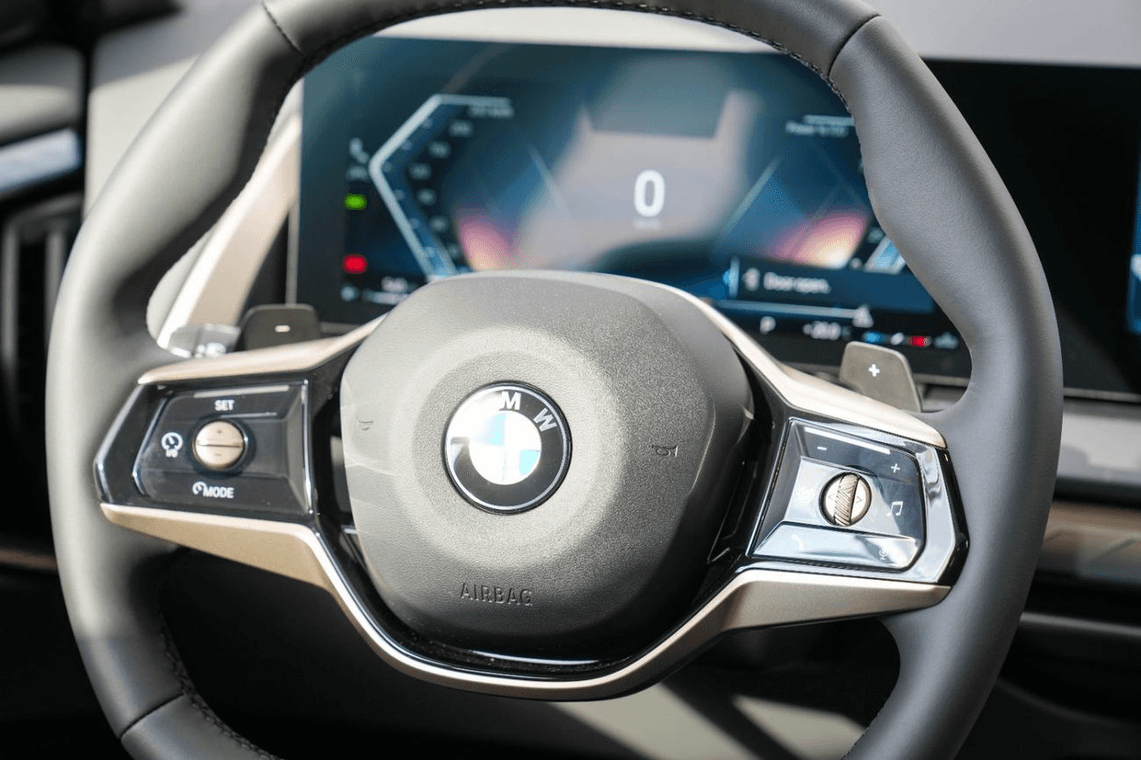 2026 BMW X3 - View 4