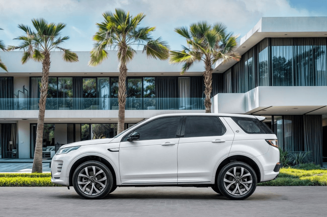 2025 Land Rover Discovery Sport - 0 km - Available for export from UAE to Algeria - 2