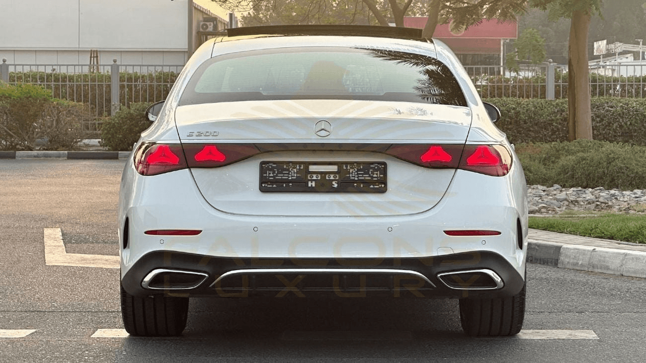 2026 Mercedes-Benz E200 - View 4