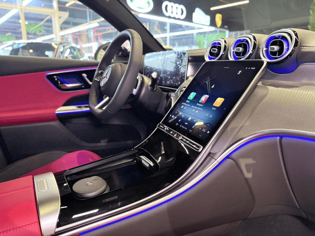 2026 Mercedes-Benz GLC 200 - View 13