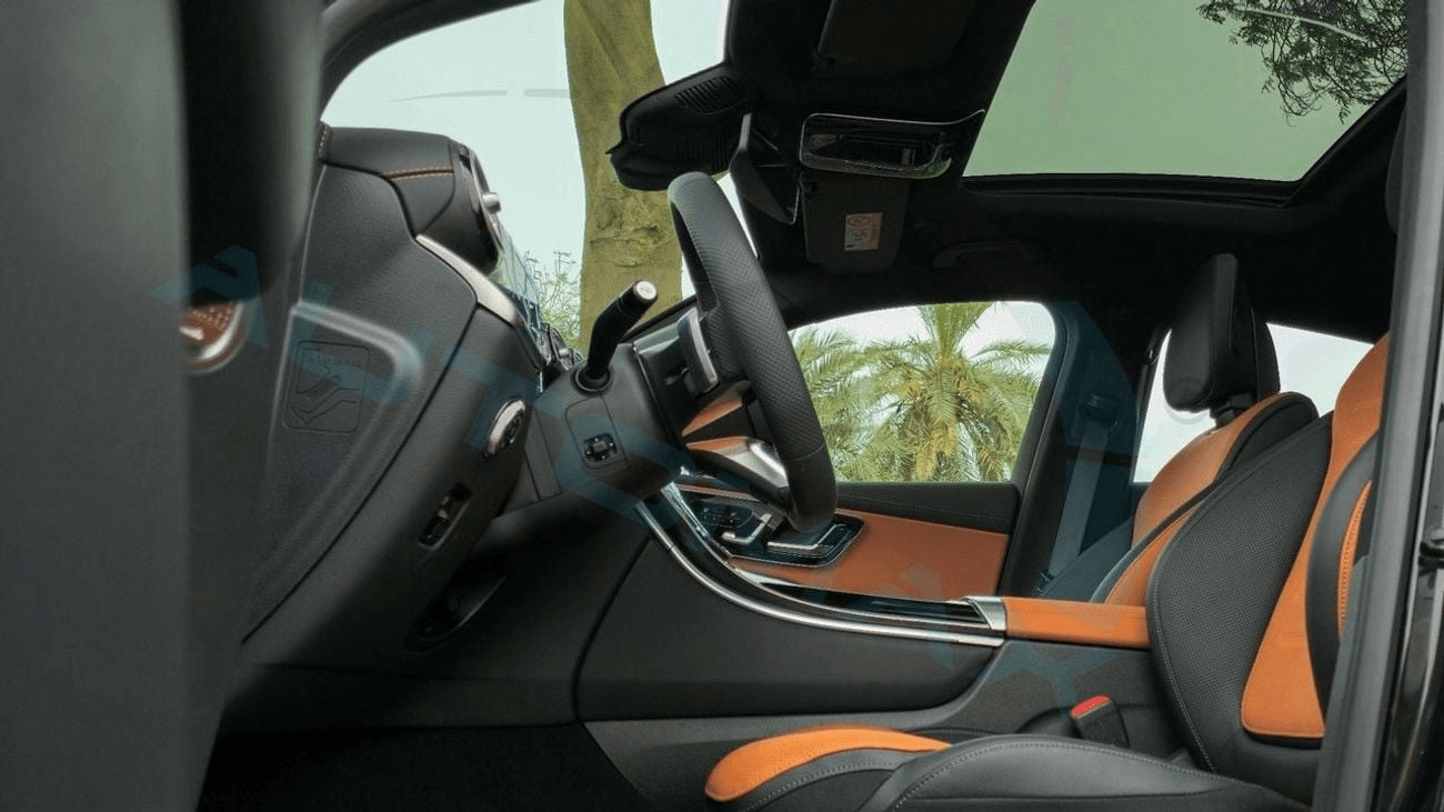 2026 Mercedes-Benz GLC 200 - View 7