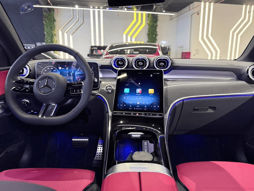 2026 Mercedes-Benz GLC 200 - View 9