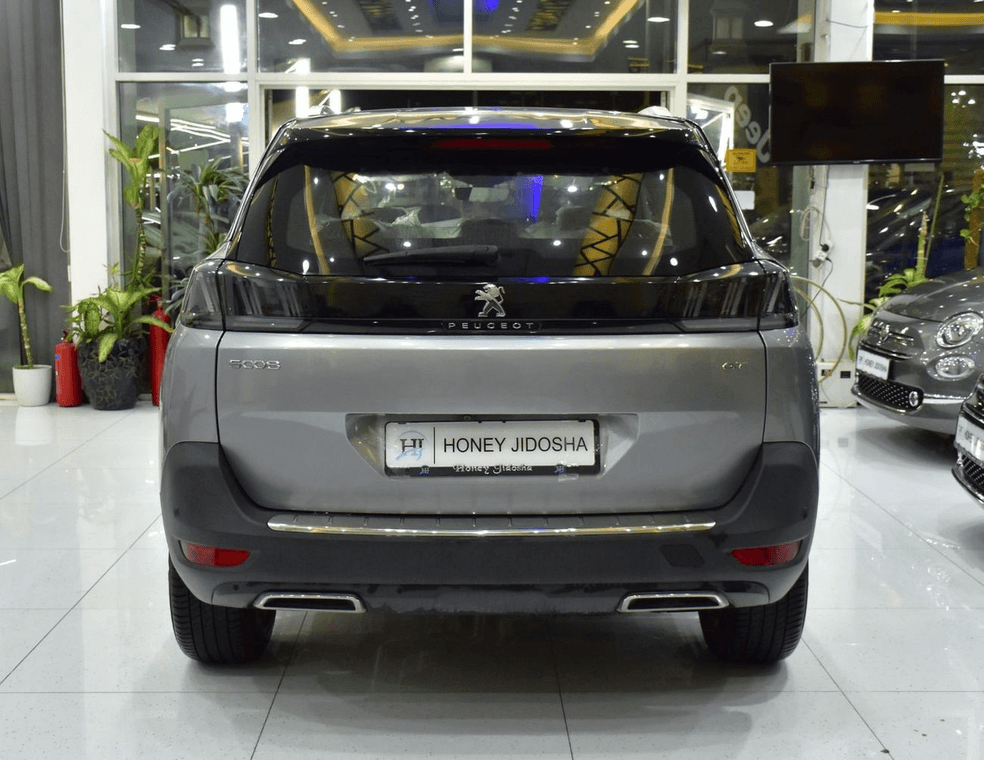 2024 Peugeot 5008 - 0 km - Available for export from UAE to Algeria - 6